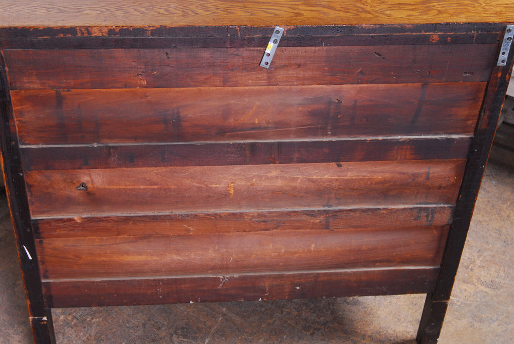 Antique Oak Chest of Drawers