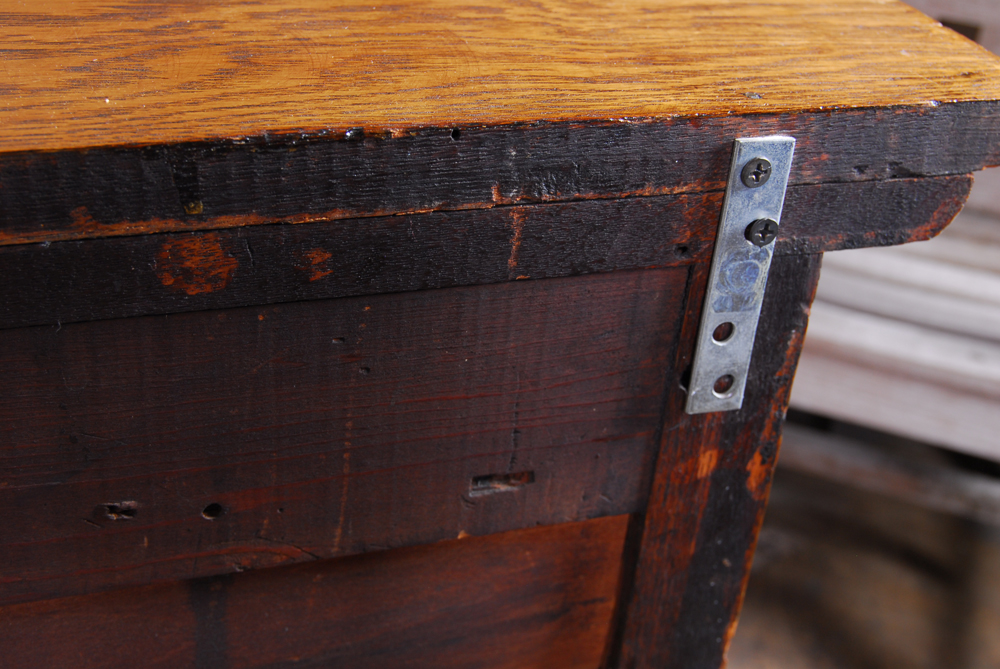 Antique Oak Chest of Drawers