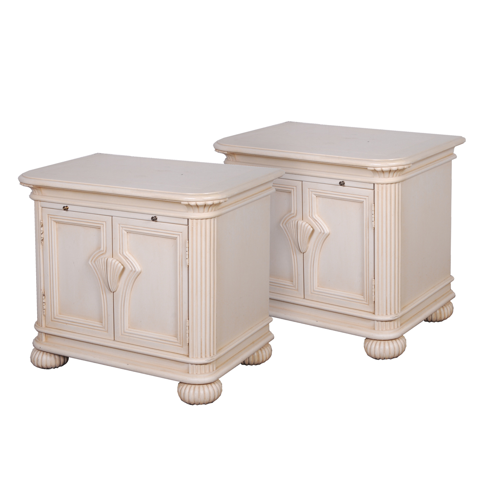 Pair of Bernhardt Nightstands