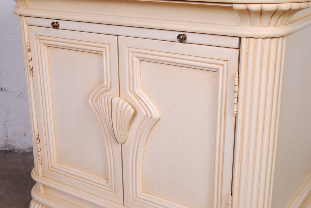 Pair of Bernhardt Nightstands