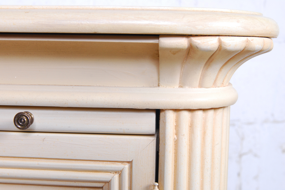 Pair of Bernhardt Nightstands