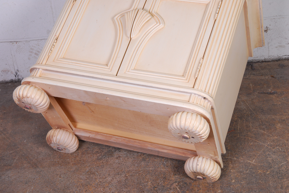 Pair of Bernhardt Nightstands