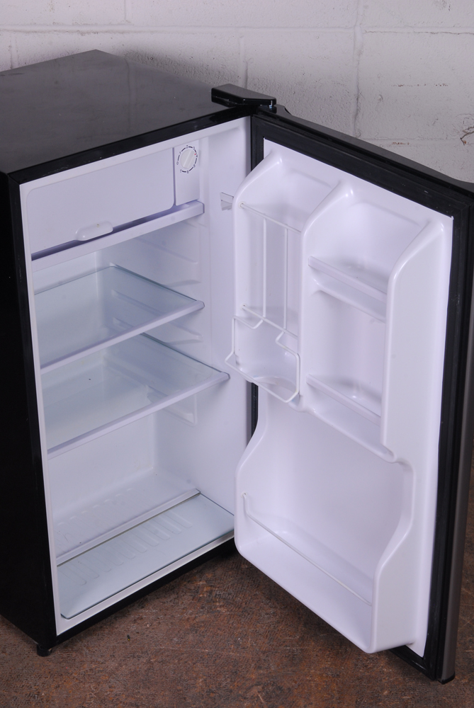 Magic Chef Mini Refrigerator