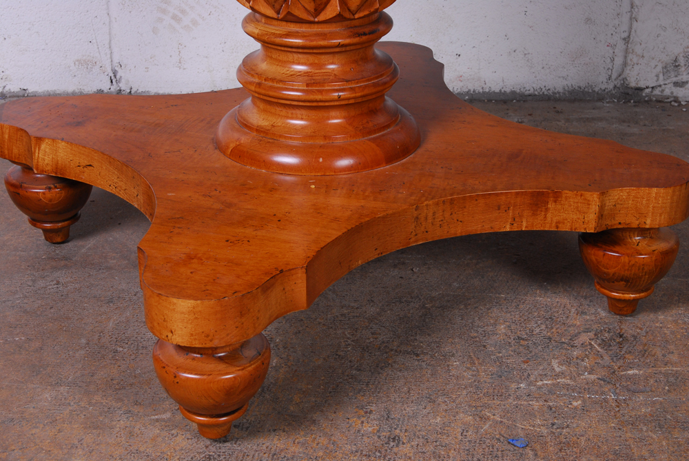 "Tommy Bahama" Pineapple Motif Round Wood Table by Lexington