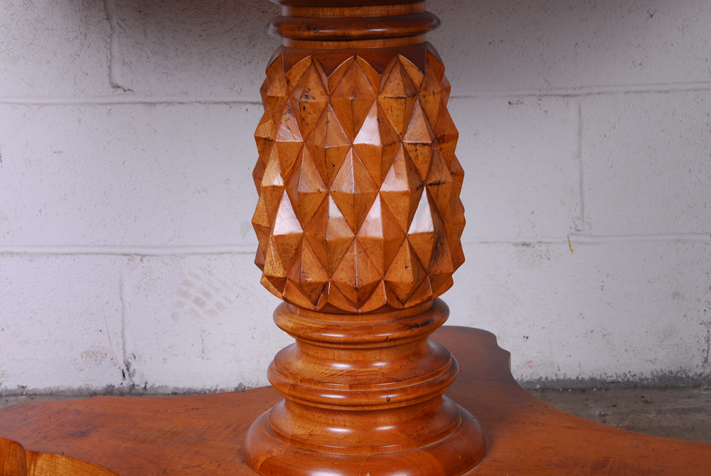 "Tommy Bahama" Pineapple Motif Round Wood Table by Lexington