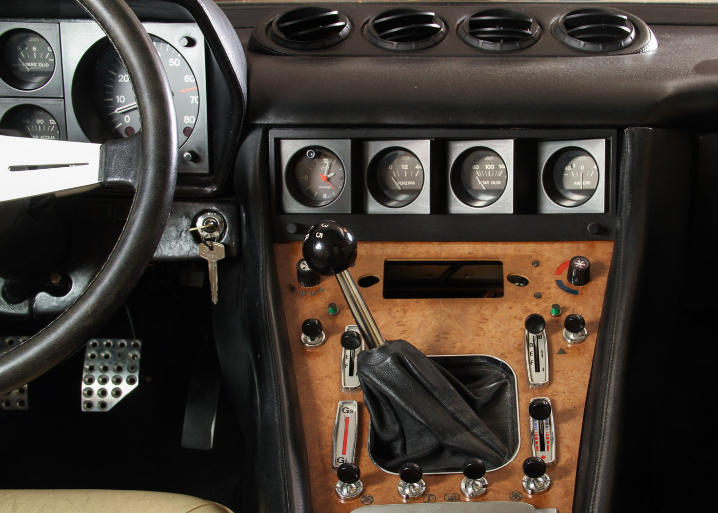 1981 Ferrari 400i 2+2 Coupe