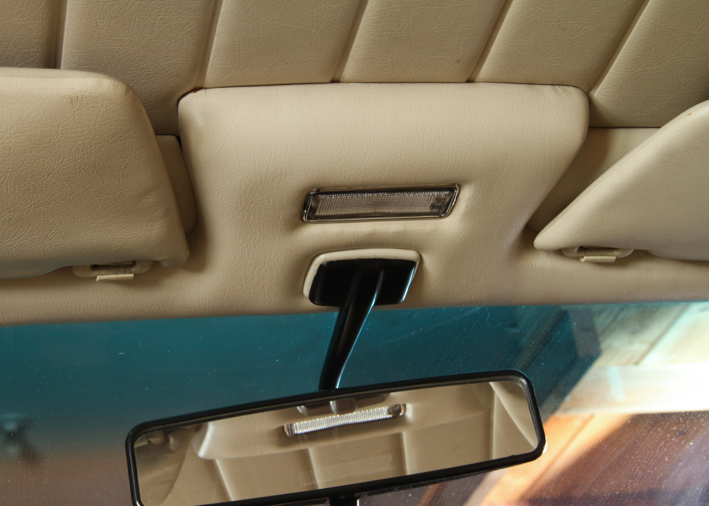 1981 Ferrari 400i 2+2 Coupe