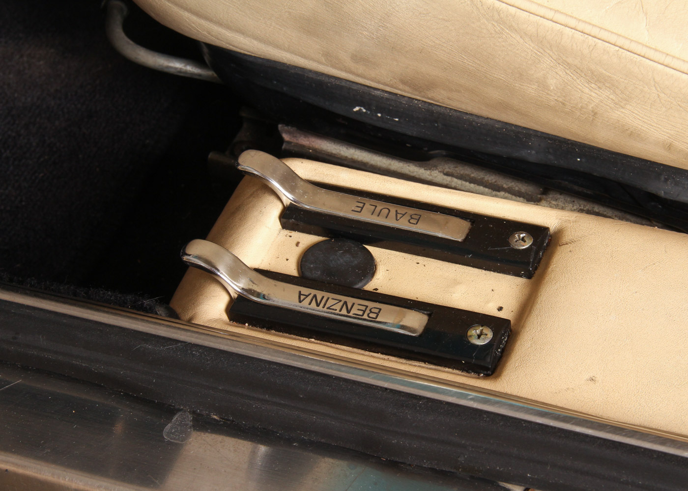 1981 Ferrari 400i 2+2 Coupe