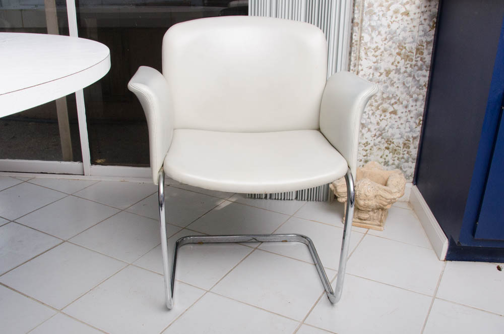 Pedestal Dining Table With Modern Style Chairs