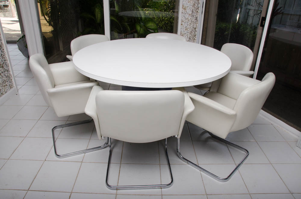 Pedestal Dining Table With Modern Style Chairs