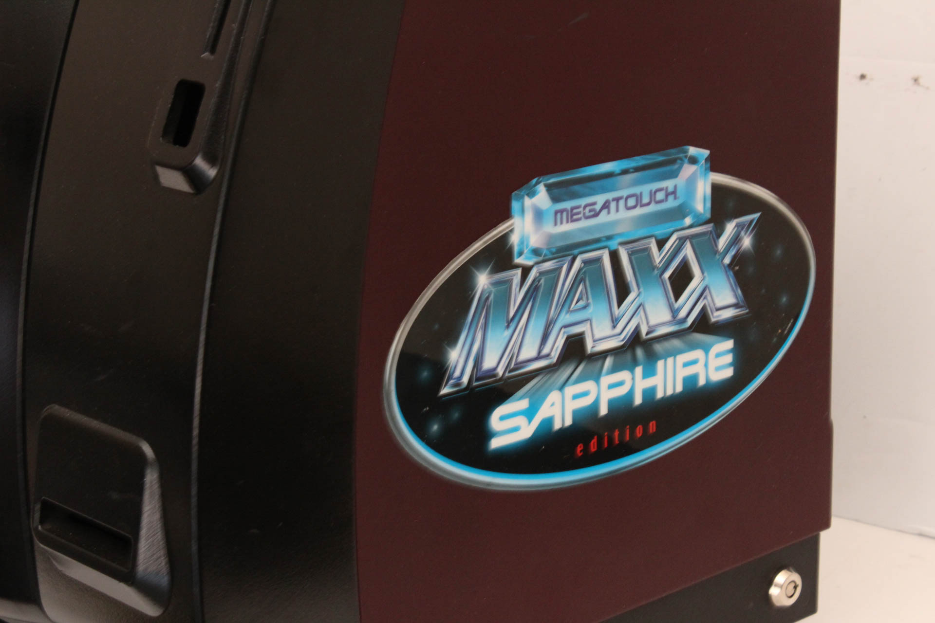 Megatouch Maxx Sapphire Bar Top Touch Screen Game Console