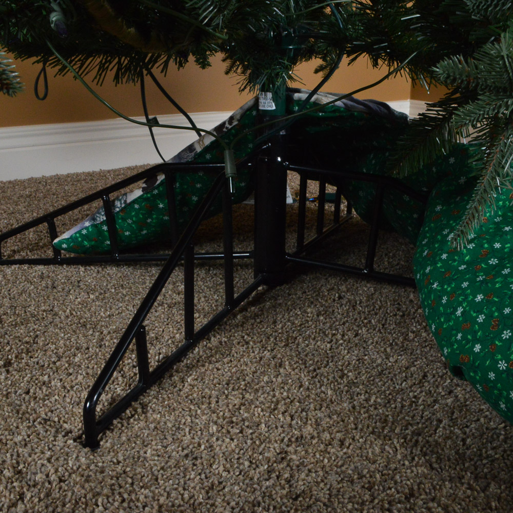 Artificial 7.5 Foot Fraser Fir Christmas Tree