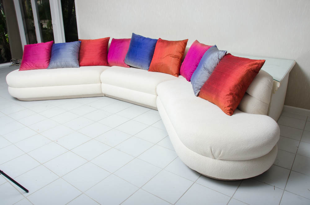 Three-Piece 1980s Modern Sectional Sofa With Console Table