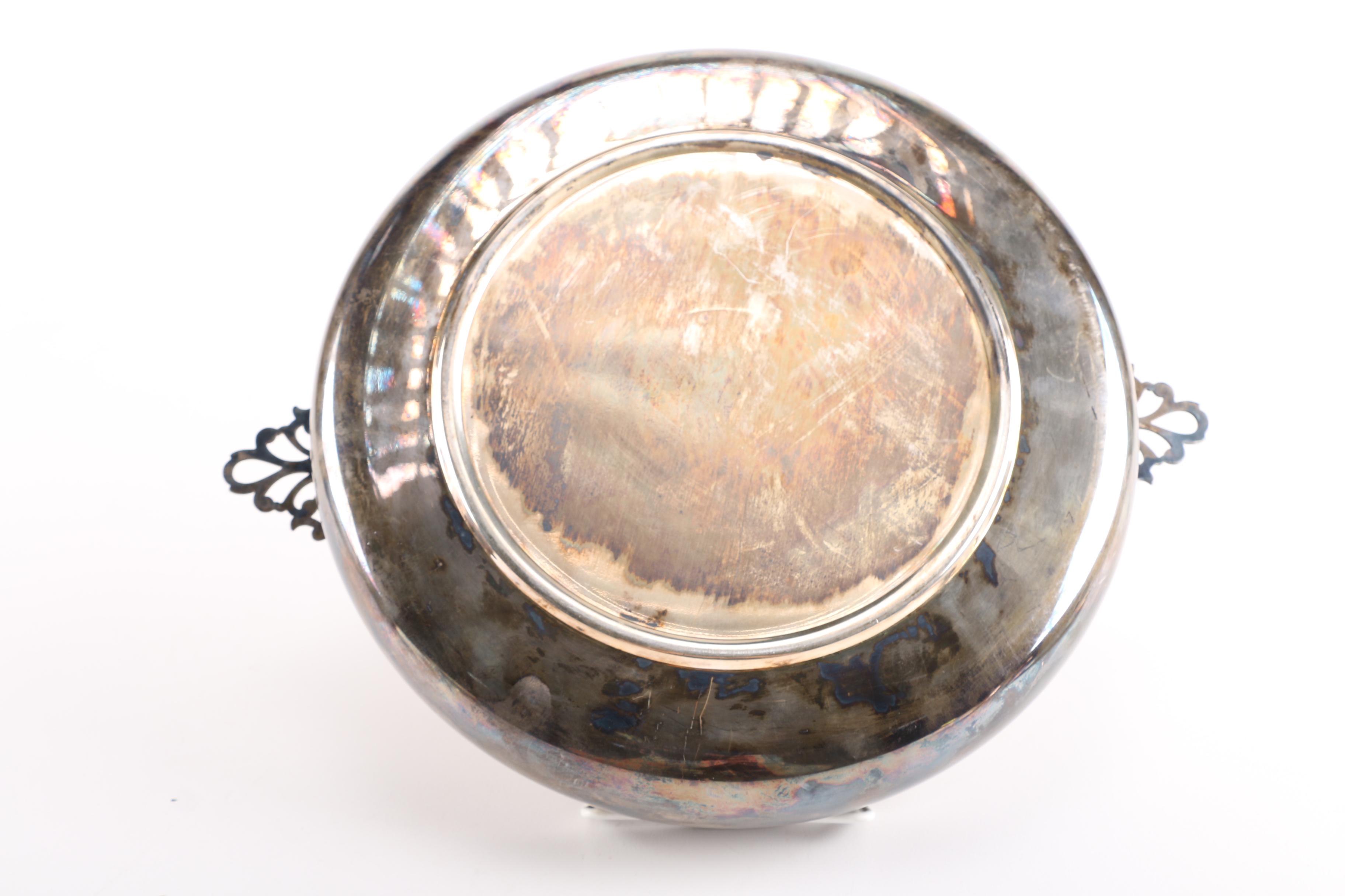 Silver Plate Tableware Featuring Wm. Rogers