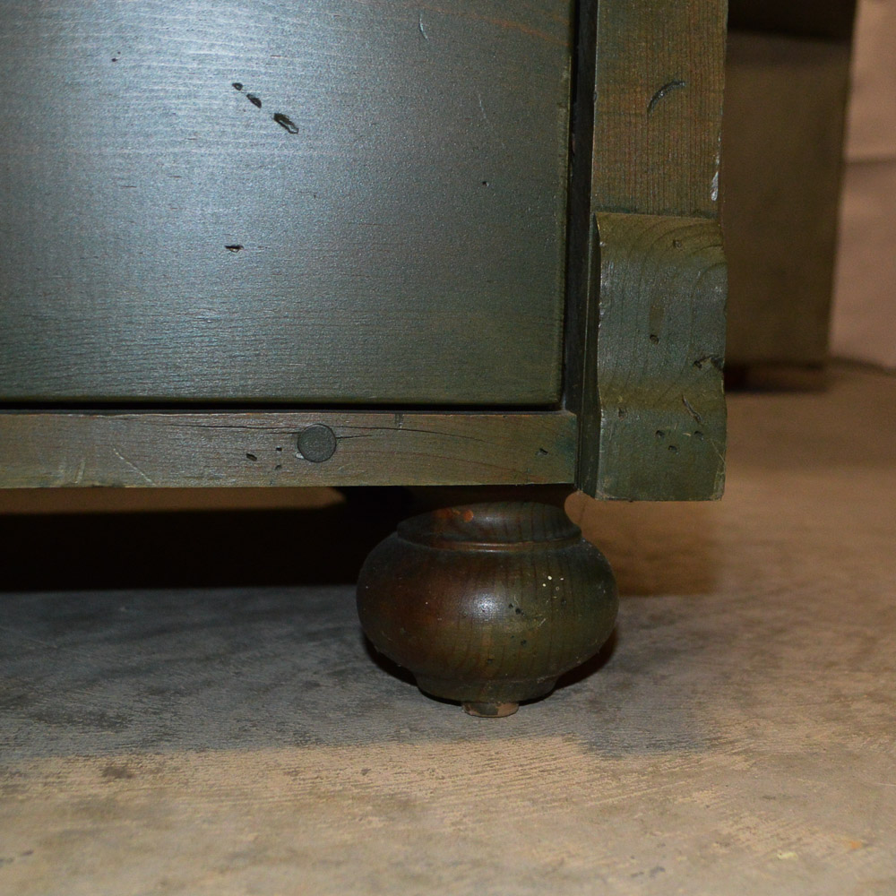 Vintage Green Chest of Drawers