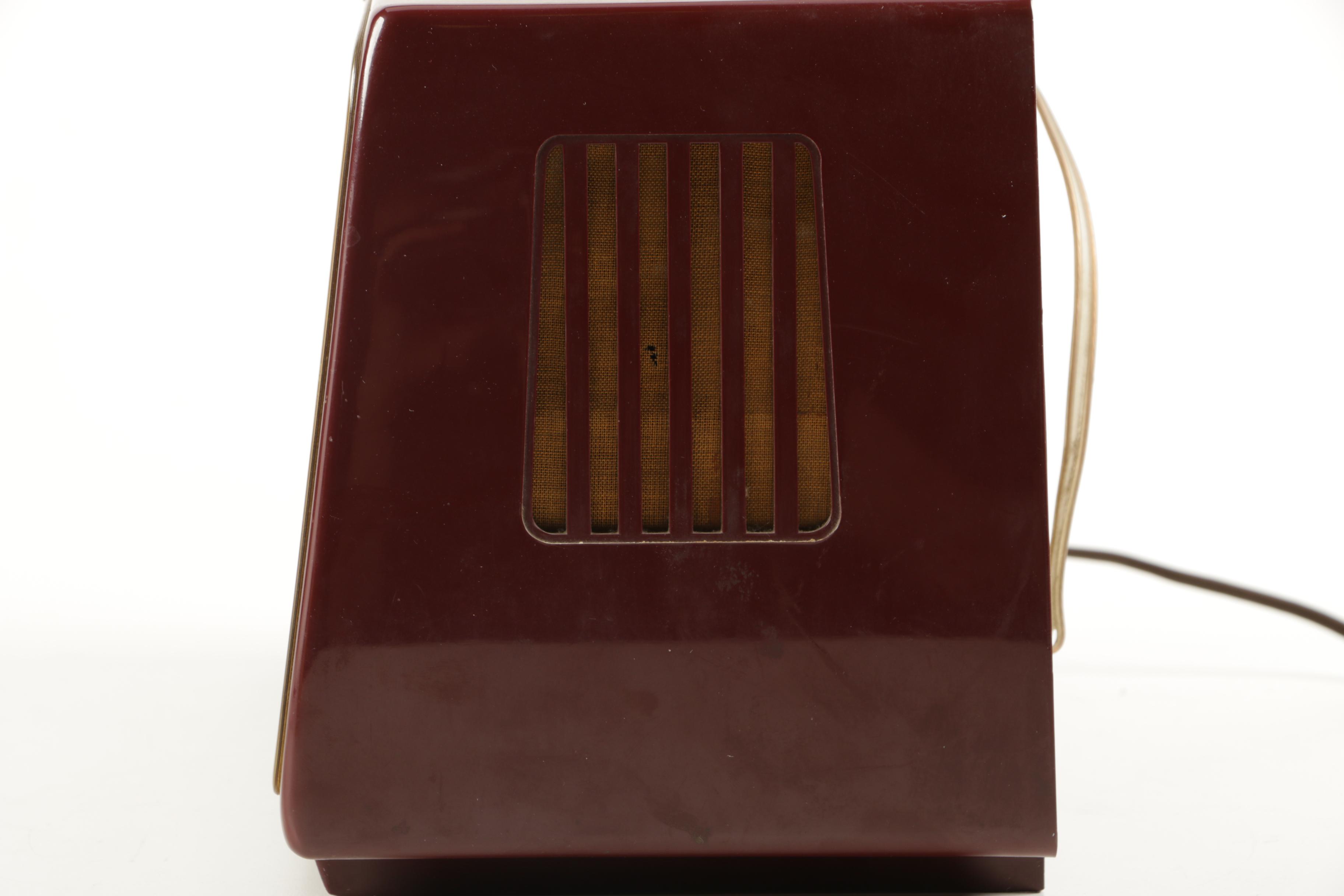 Vintage Grundig "Majestic 97" AM/FM  International Radio