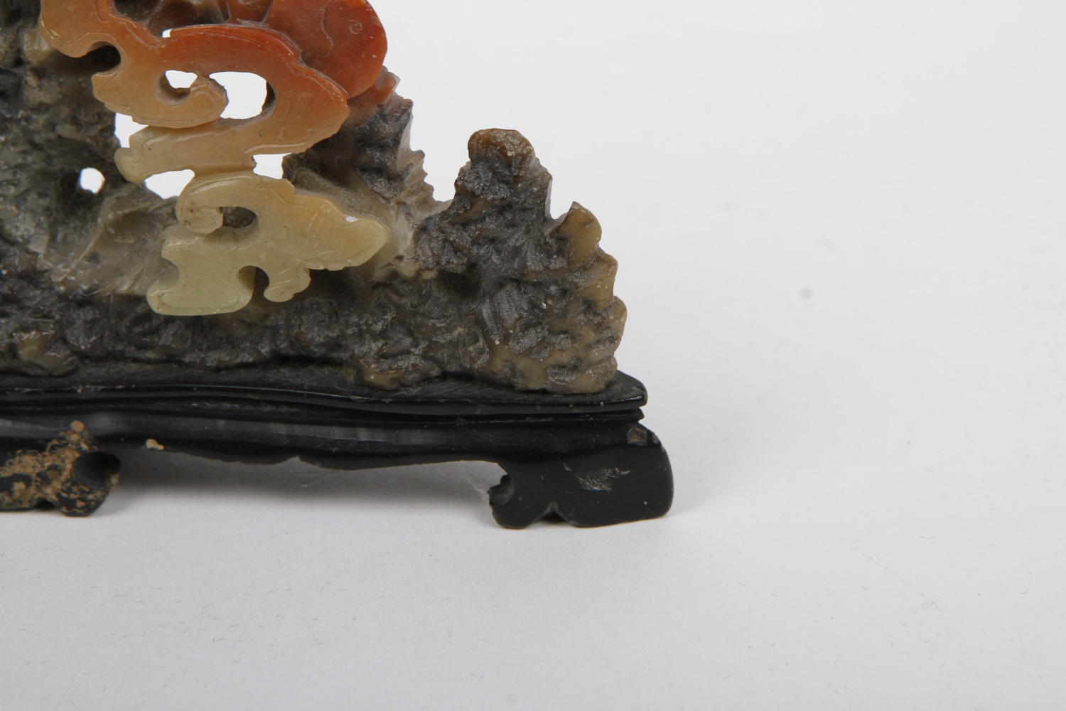 Chinoiserie Carved Dyed Jadeite Figurine