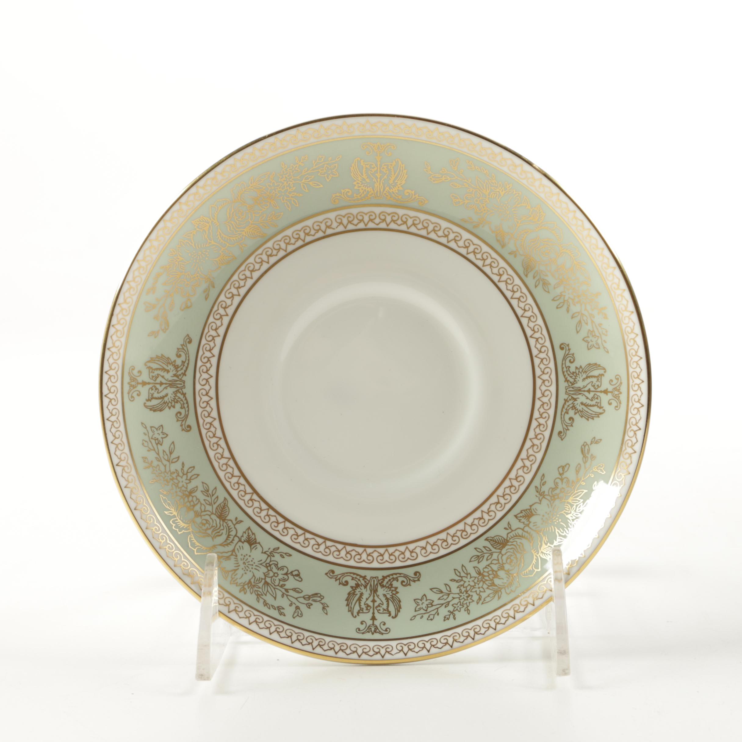 Wedgwood "Gold Columbia" Pattern Tableware Set