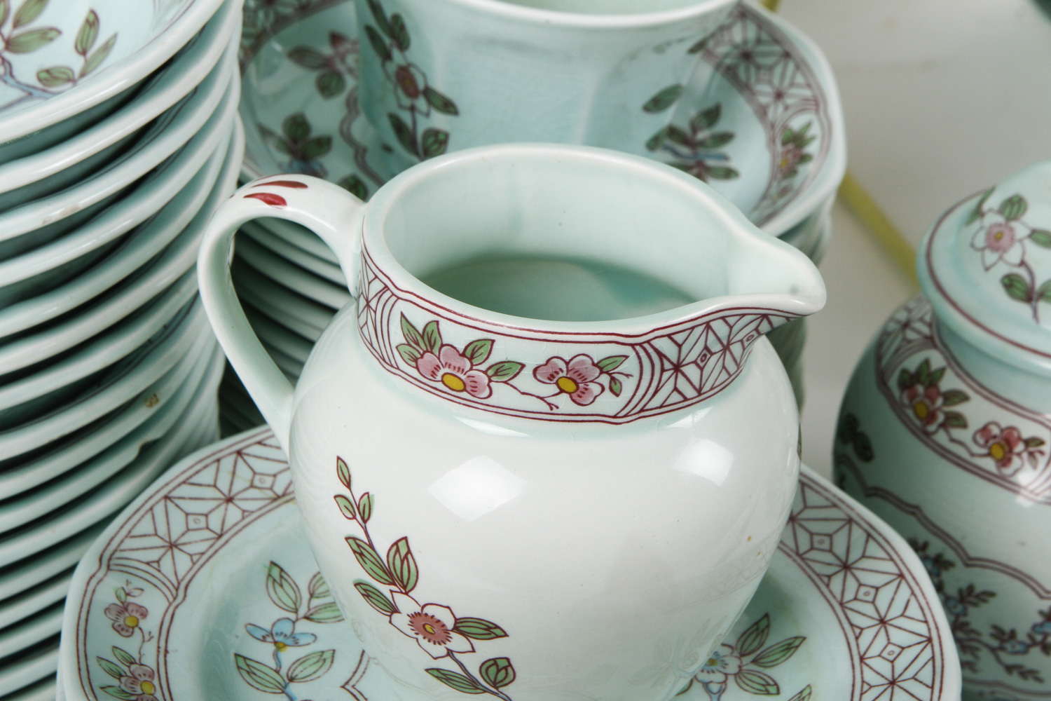 Set of Vintage Adams Calyx Ware "Singapore Bird"