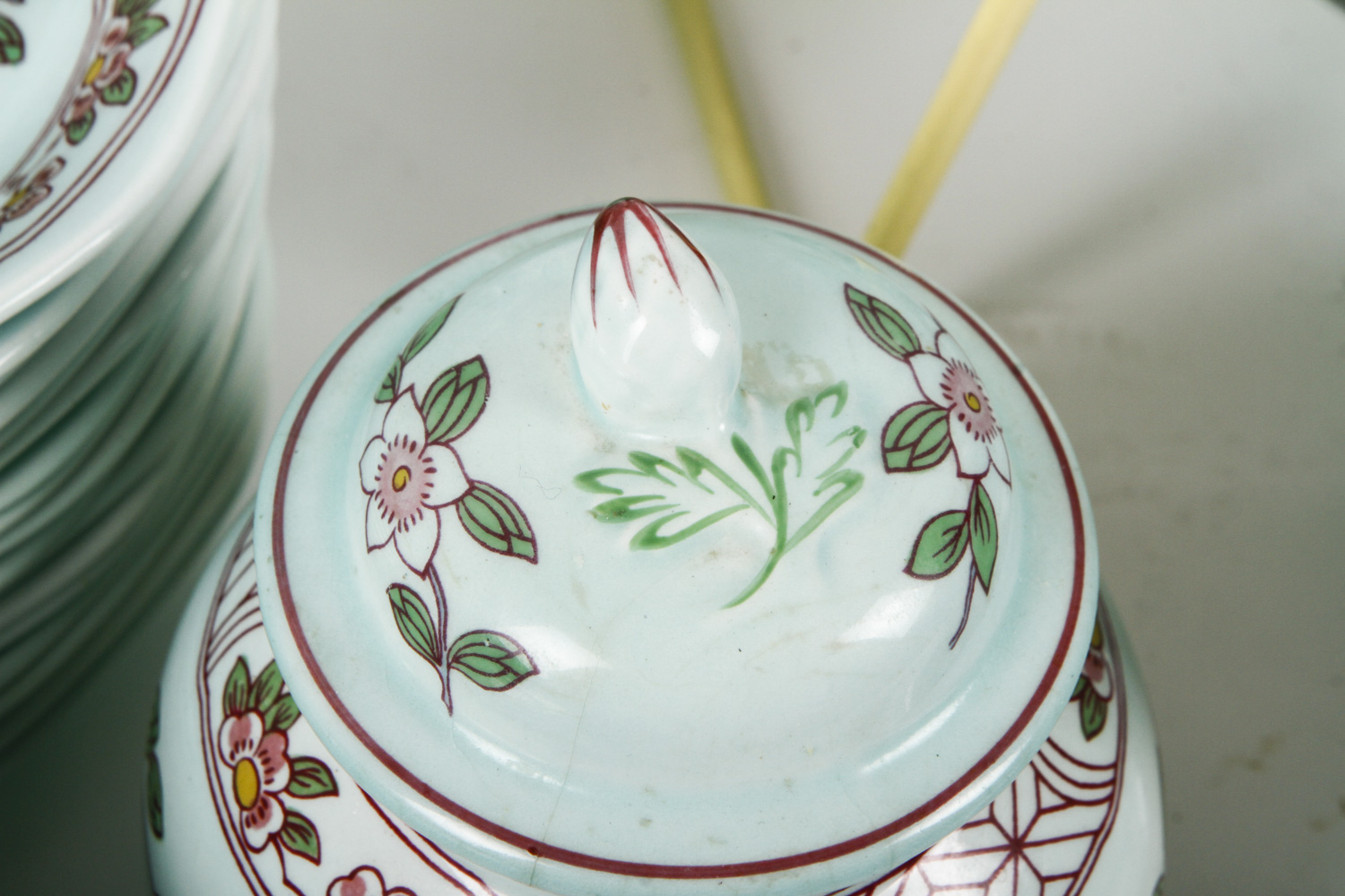 Set of Vintage Adams Calyx Ware "Singapore Bird"