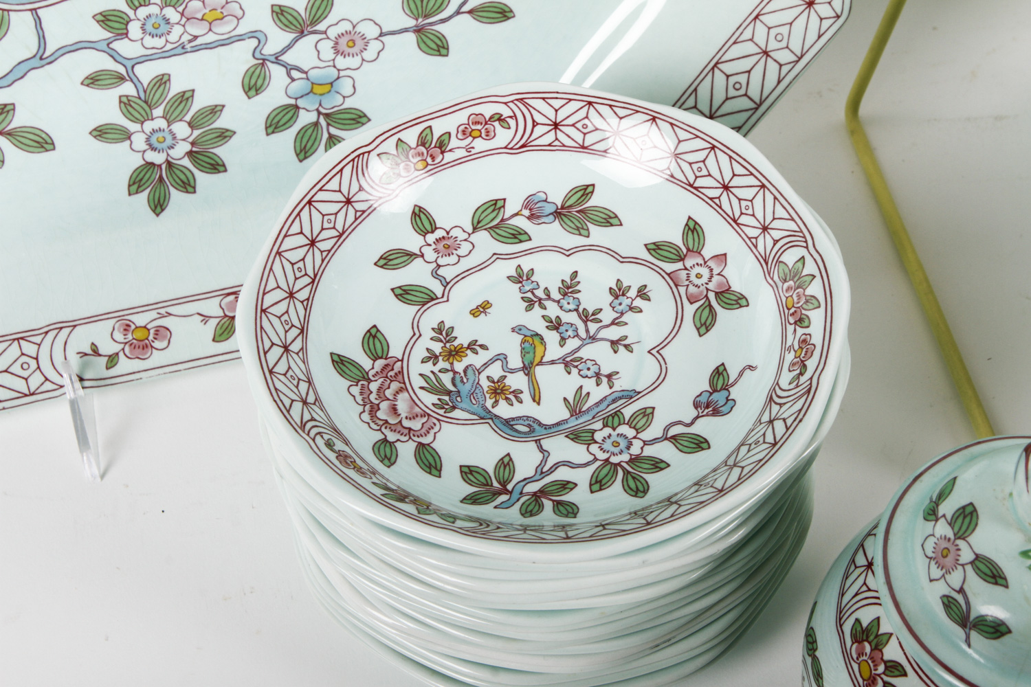 Set of Vintage Adams Calyx Ware "Singapore Bird"