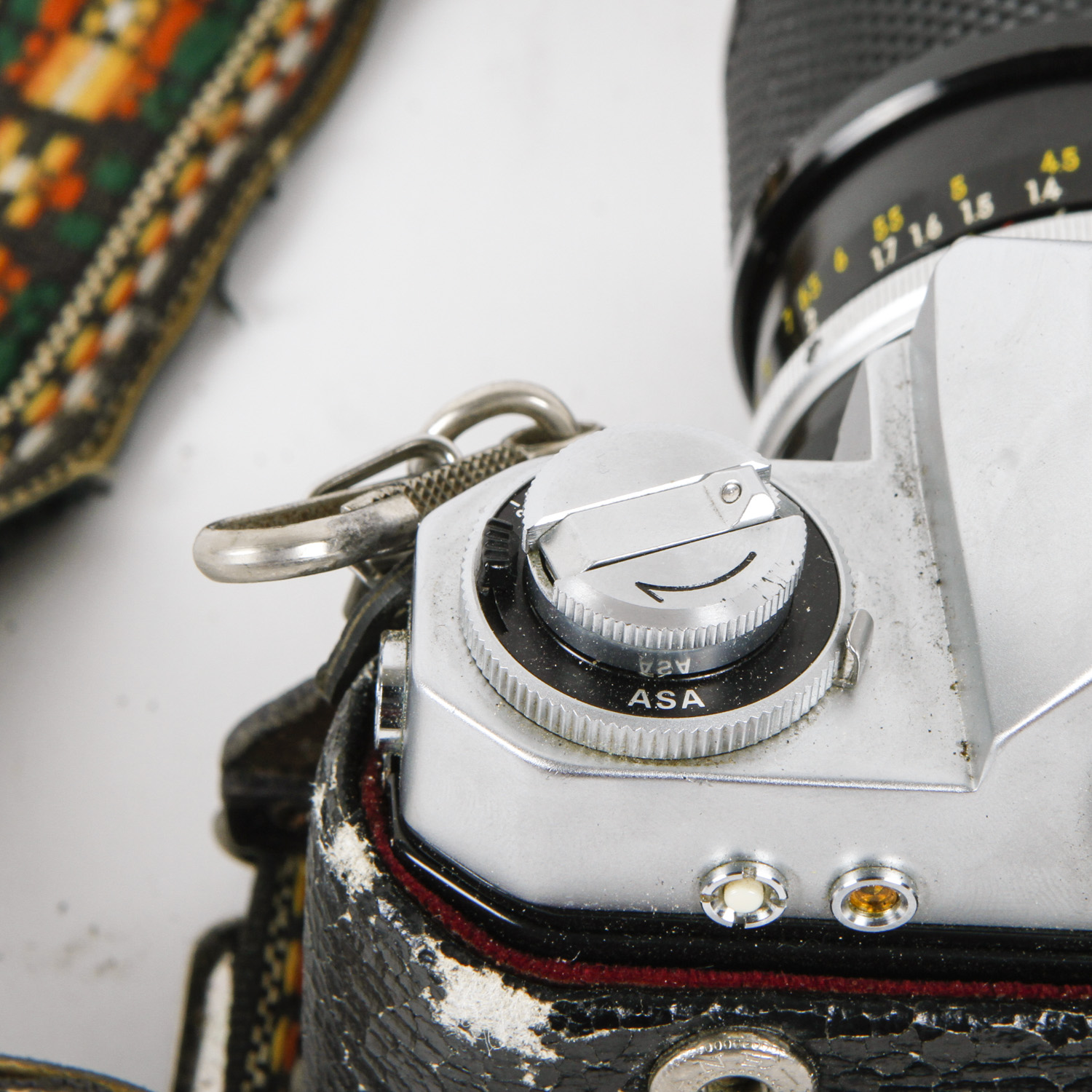 Nikon Nikkormat EL 35 MM SLR Camera