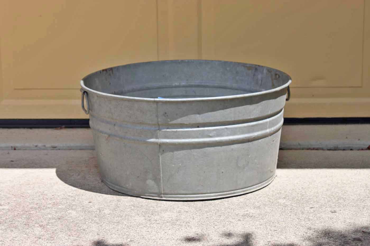 Vintage Galvanized Circular Tub
