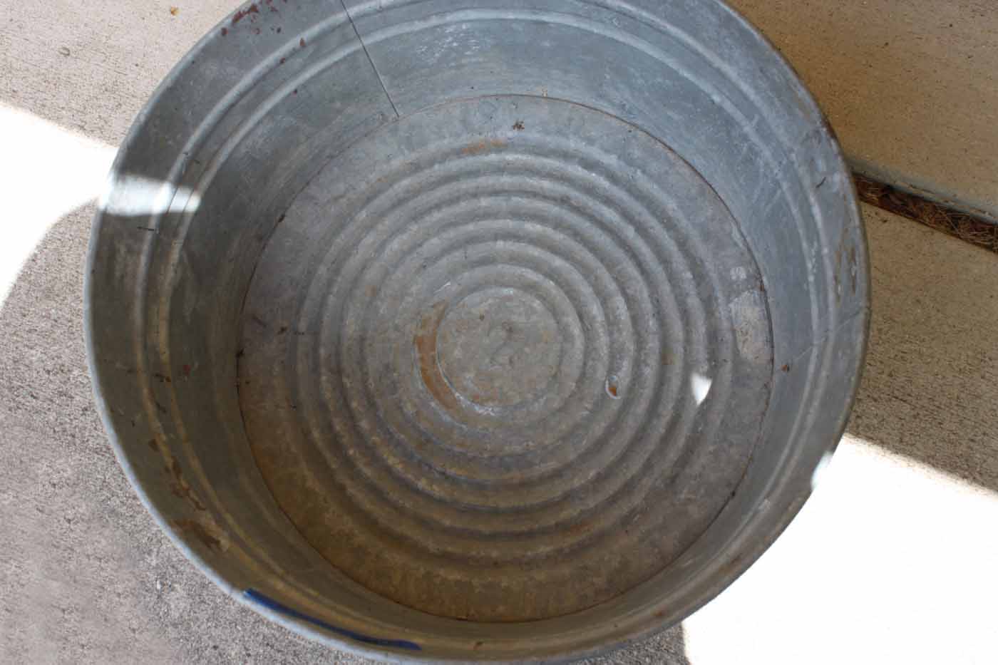 Vintage Galvanized Circular Tub