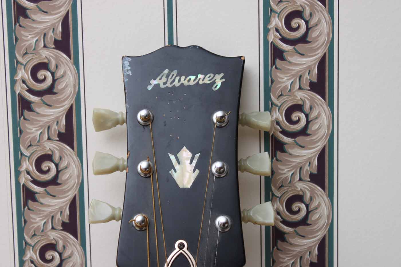 Vintage Alvarez Model 5052 Jumbo Style Acoustic Guitar