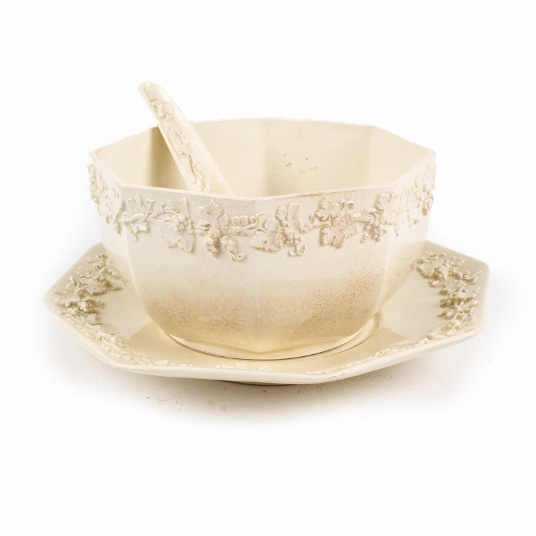 Vintage Wedgwood Ceramic Bowl Set