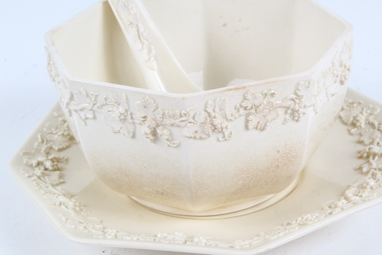 Vintage Wedgwood Ceramic Bowl Set