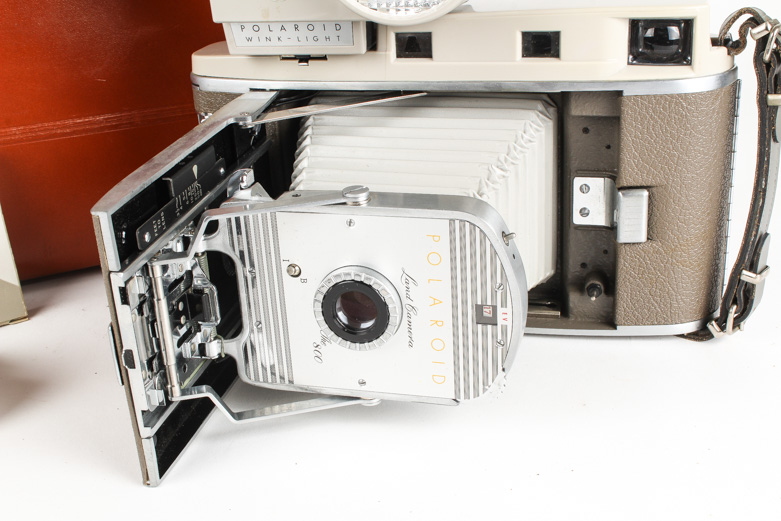 Vintage Polaroid 800 Land camera with Wink Light Flash