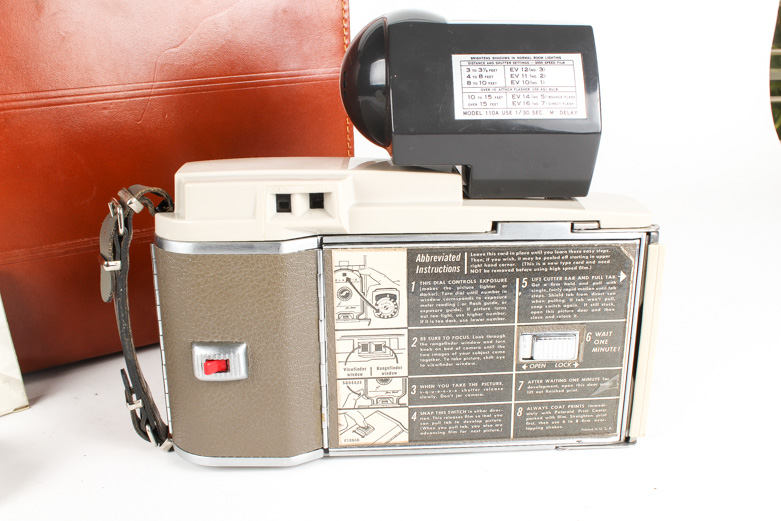 Vintage Polaroid 800 Land camera with Wink Light Flash