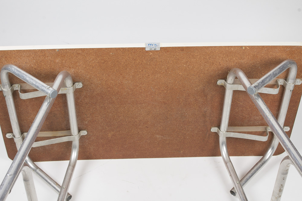 Vintage Accent Table With Sailor's Knot Chart by Eez-In