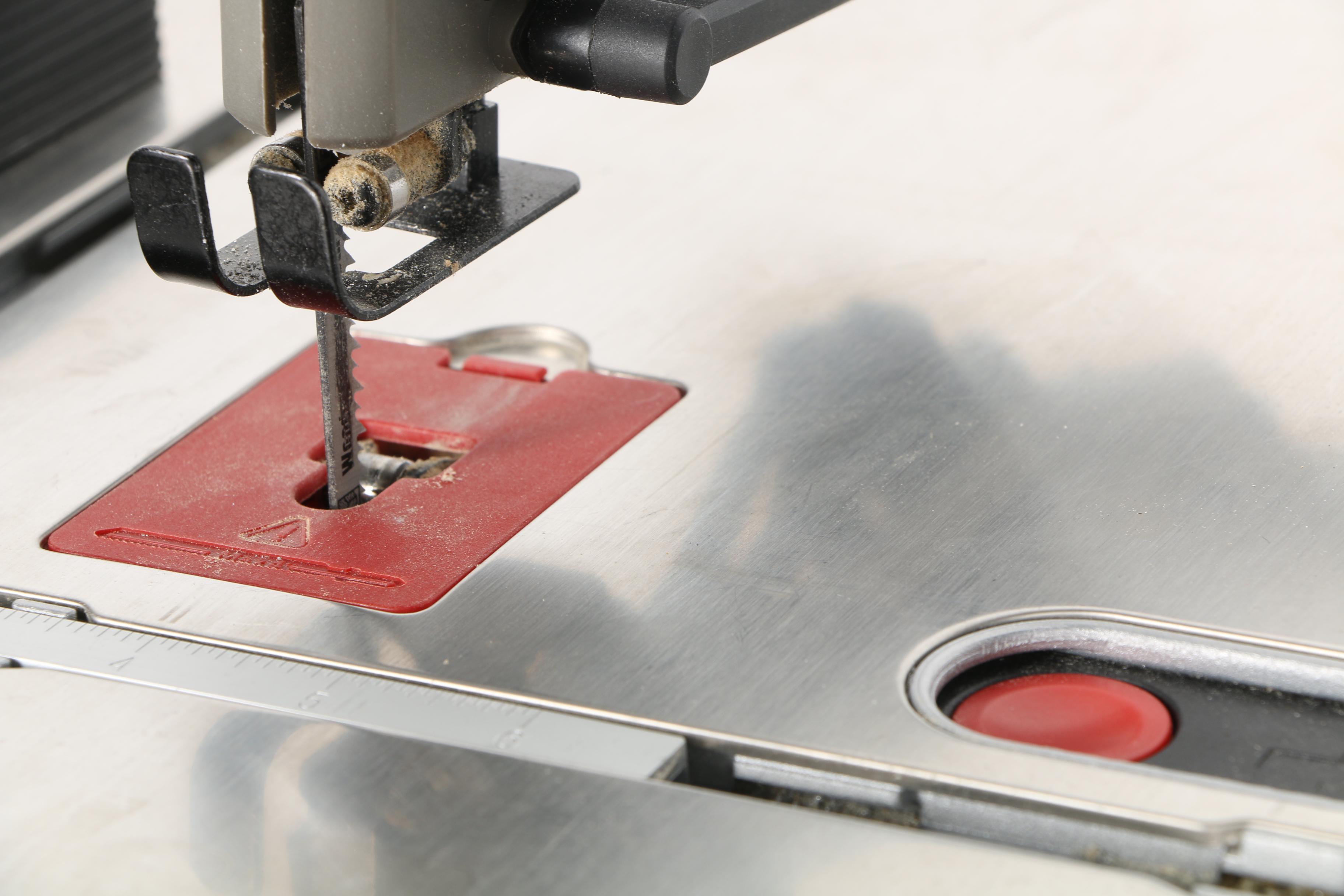 Rockwell BladeRunner Table Saw RK7320 With Wall Mount