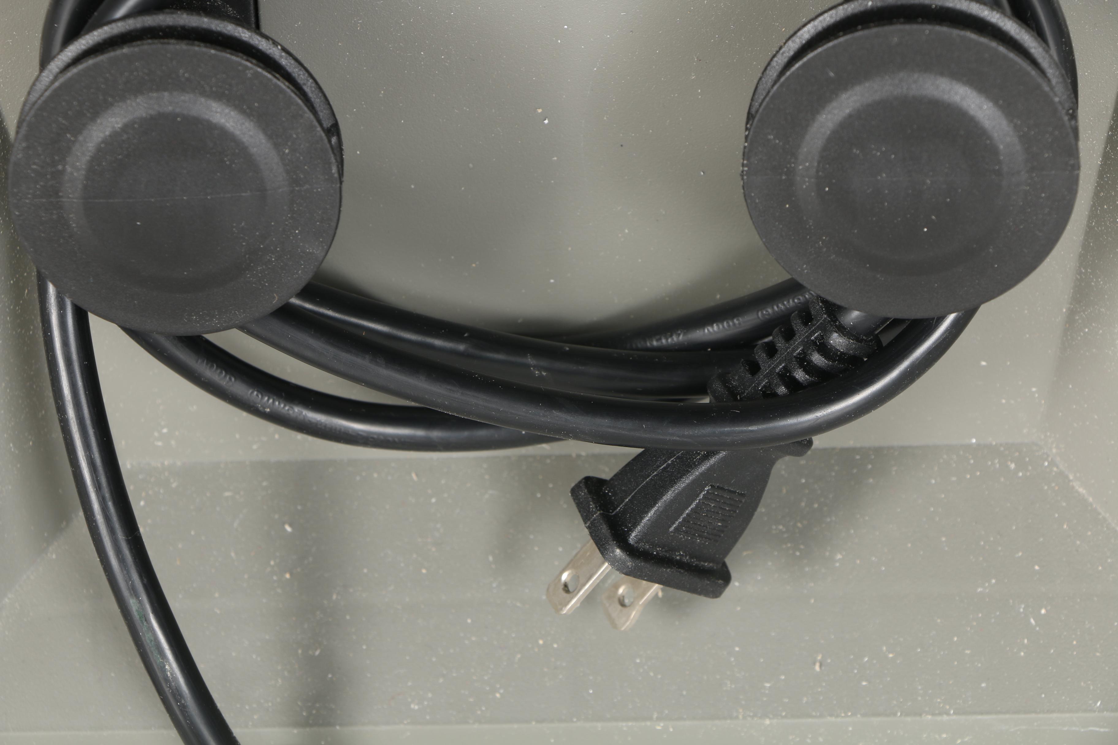 Rockwell BladeRunner Table Saw RK7320 With Wall Mount