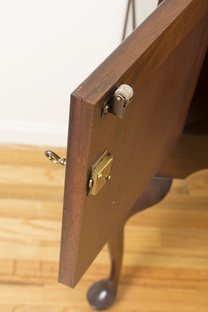 Vintage Queen Anne Style Mahogany Sideboard by Craftique