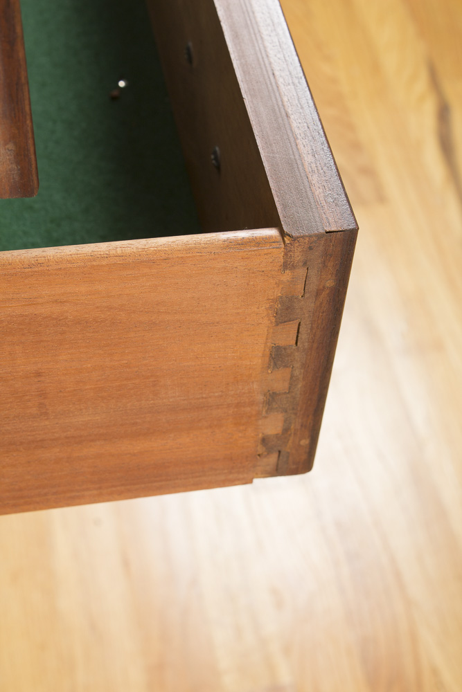 Vintage Queen Anne Style Mahogany Sideboard by Craftique