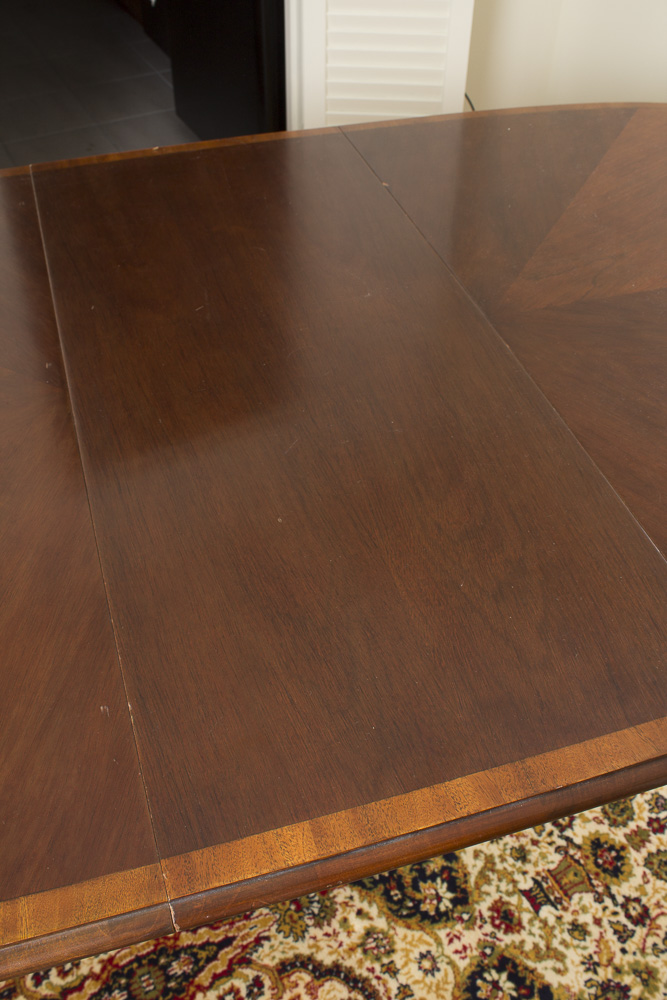 Queen Anne Style Mahogany Dining Table
