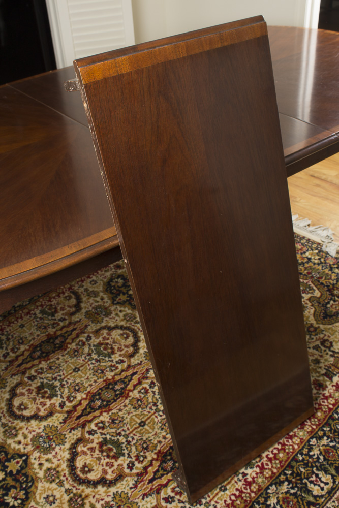 Queen Anne Style Mahogany Dining Table