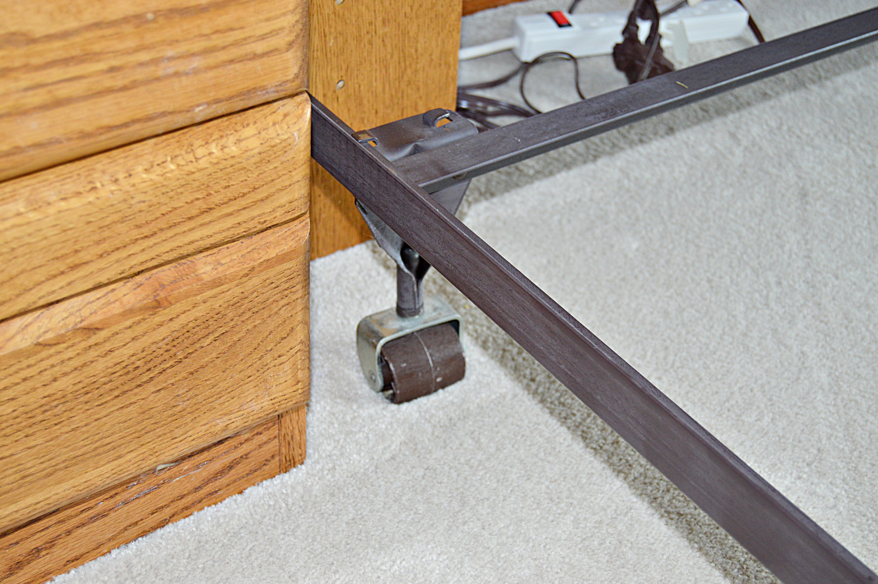 Arbek Oak Queen Bed Ensemble with Pier Cabinets, Light Bridge