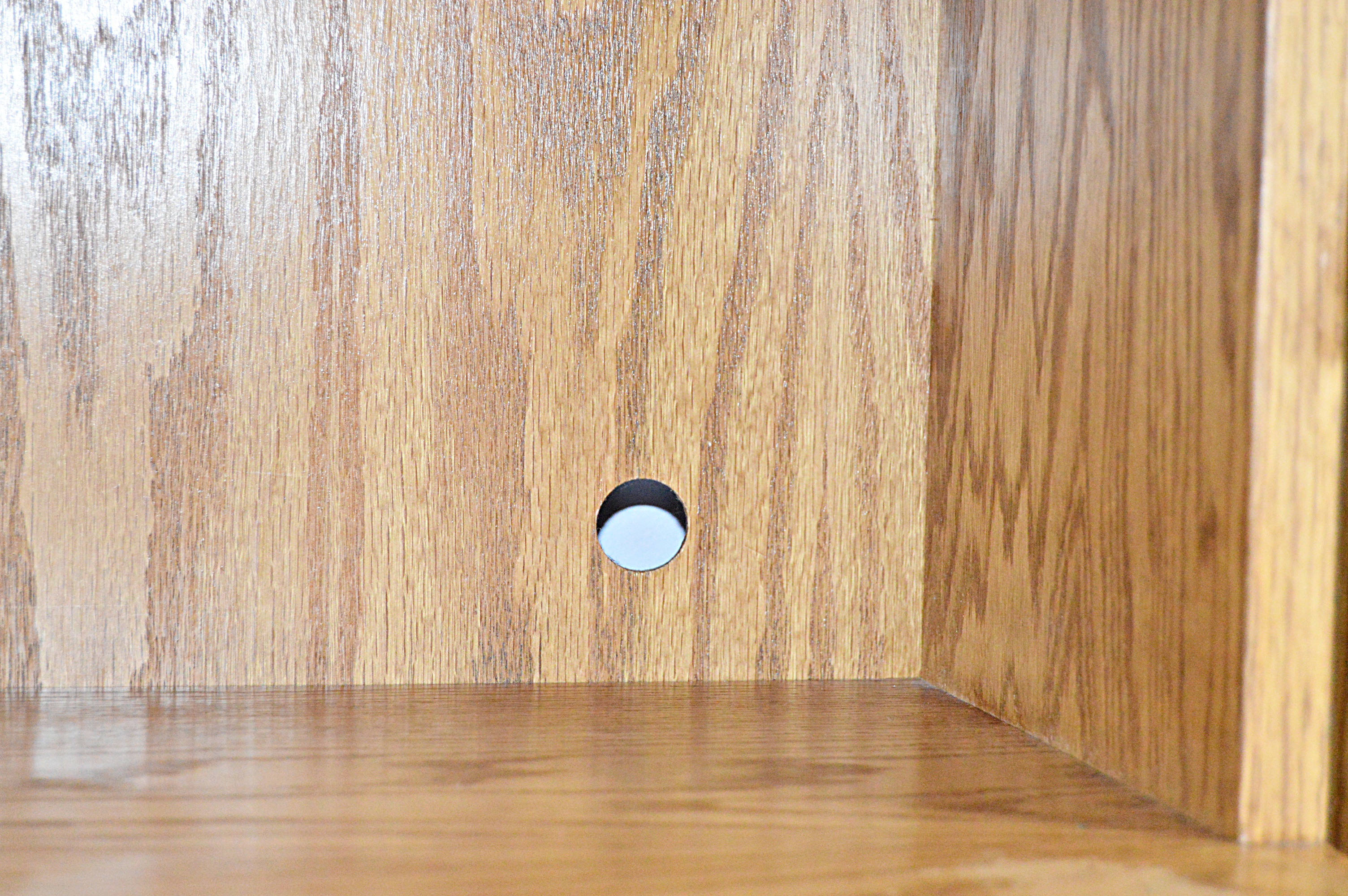 Arbek Oak Queen Bed Ensemble with Pier Cabinets, Light Bridge