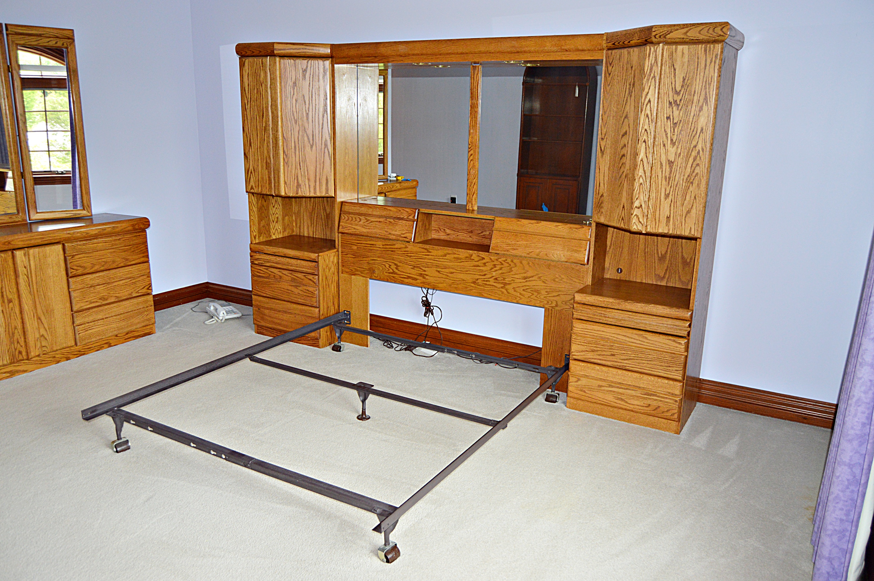 Arbek Oak Queen Bed Ensemble with Pier Cabinets, Light Bridge