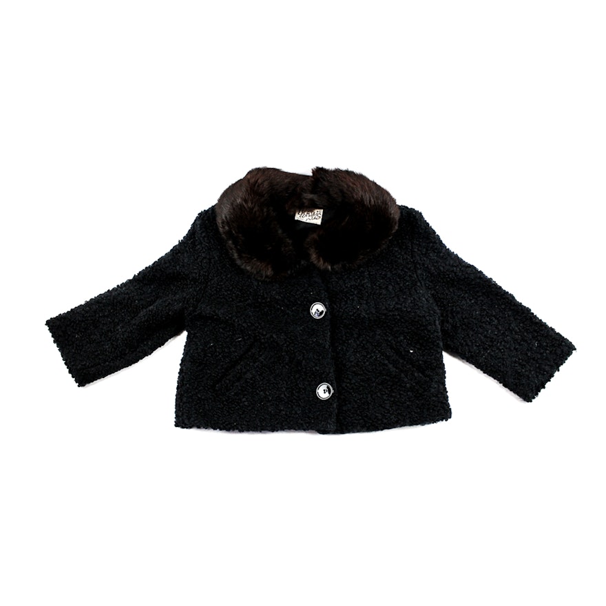 A Winter Product Vintage Jacket with Fur Collar