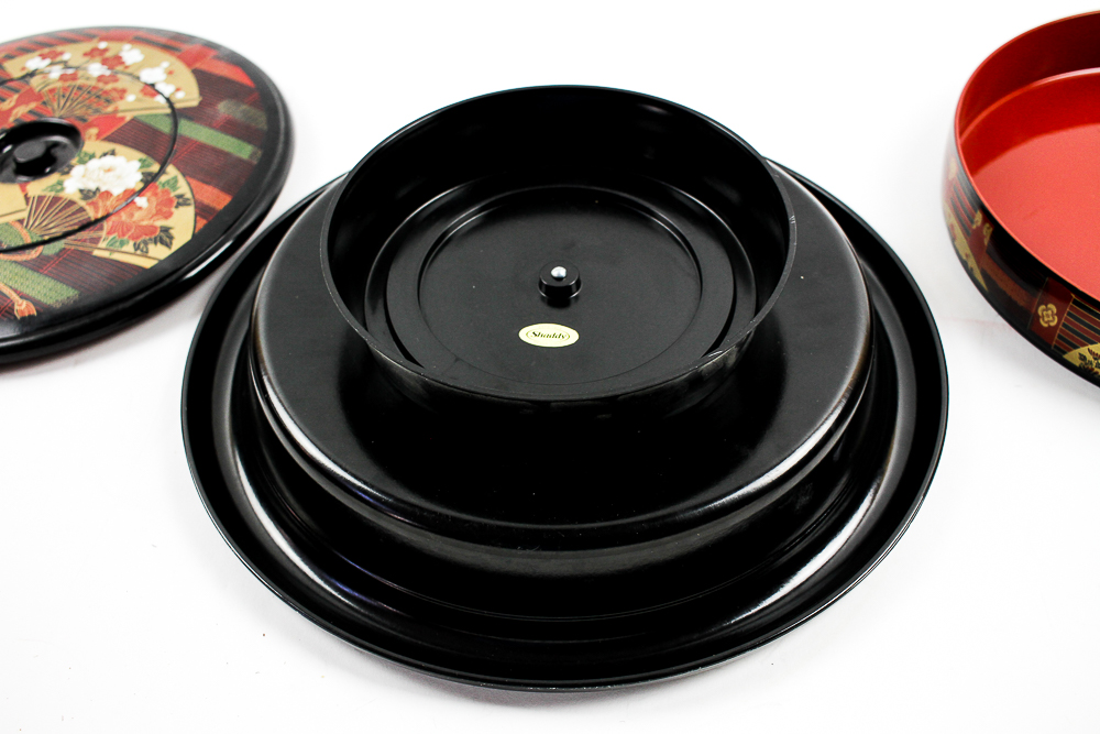 Shaddy Japanese Serveware Centerpiece With a Fan Motif