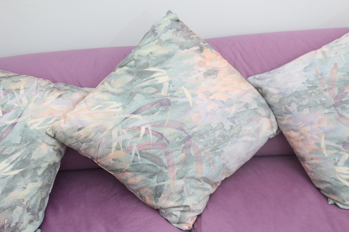 Modern Love Seat With Accent Pillows