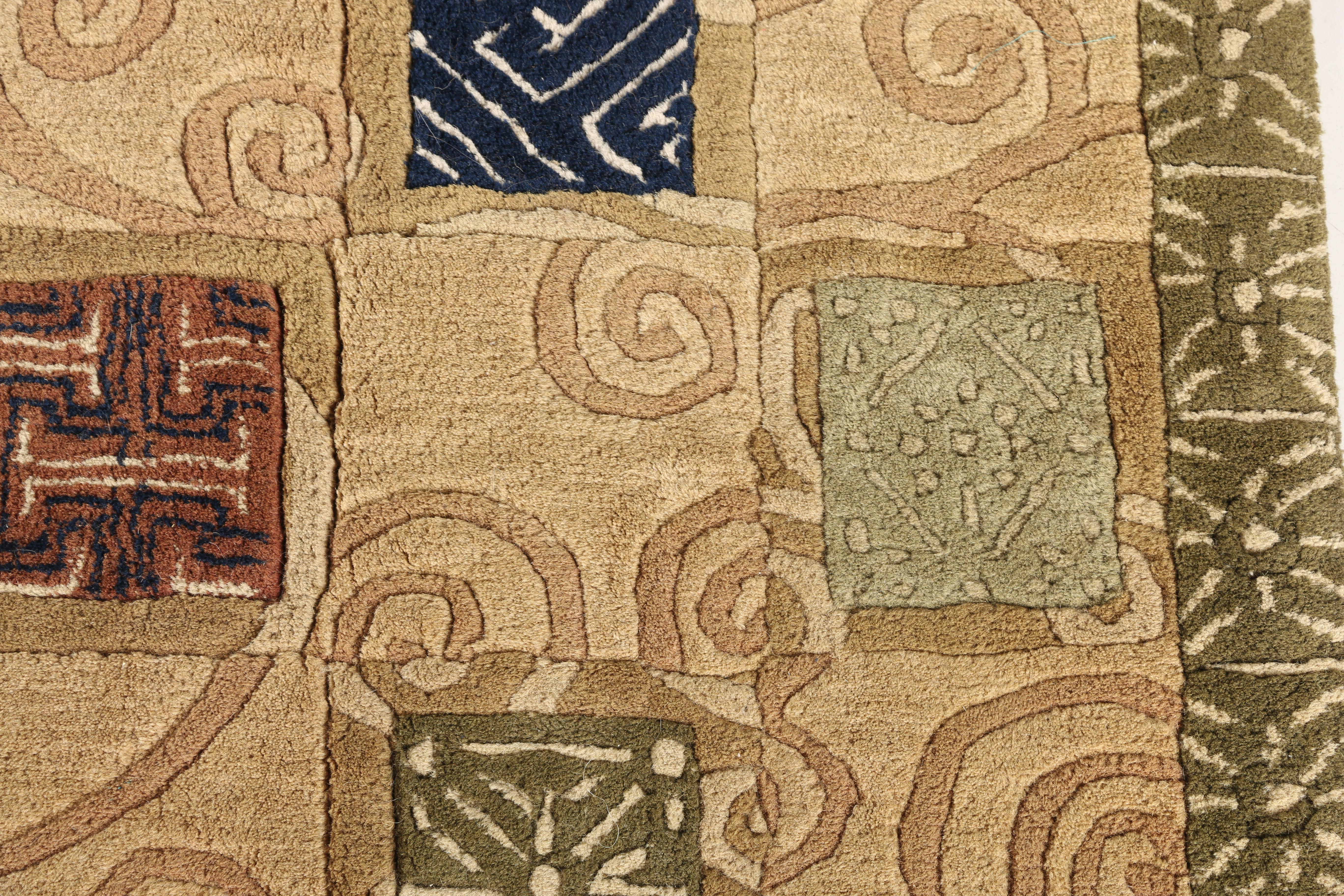 Hand-Tufted Indian Sculpted Indira Collection Area Rug