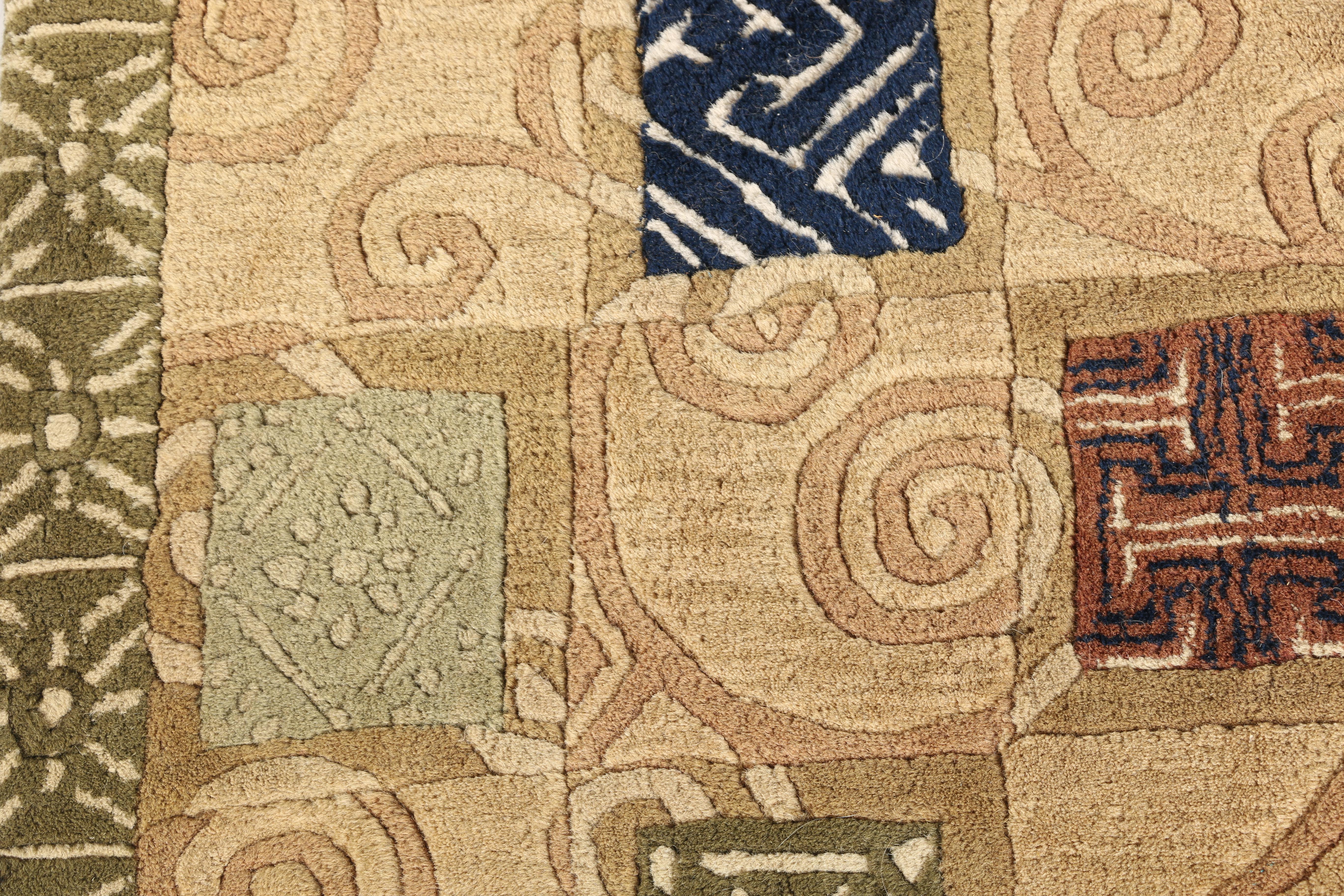 Hand-Tufted Indian Sculpted Indira Collection Area Rug