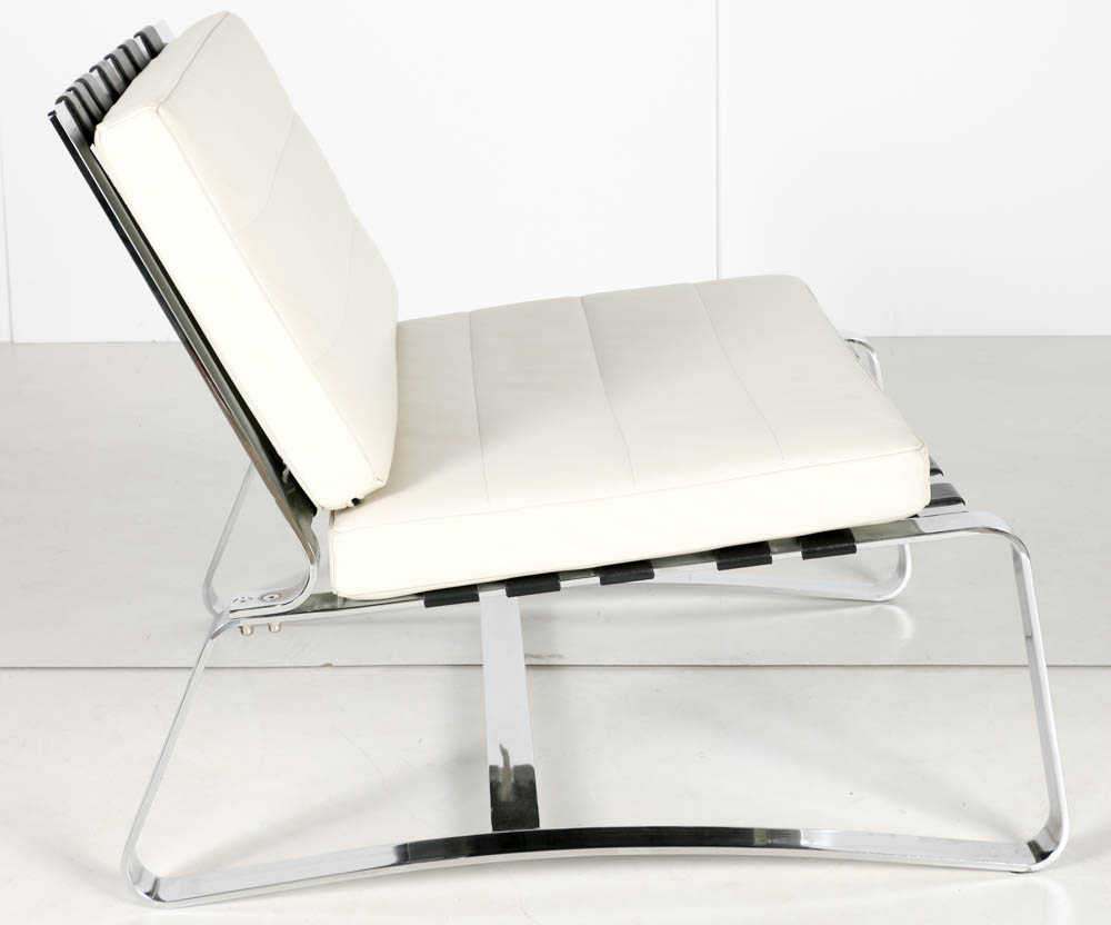Pair of Italian "Delaunay" White Leather Lounge Chairs by Minotti