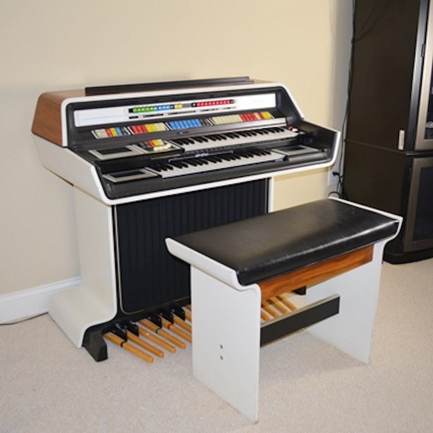 Thomas Organ Co. Retro Model 2001-A5 Electric Organ and Bench